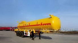 化工液體運輸半掛車(chē)圖片